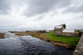 Beautiful coastal house at the Drowes Rivermouth